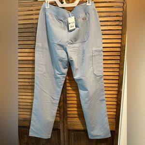 Figs yola skinny scrub pants medium